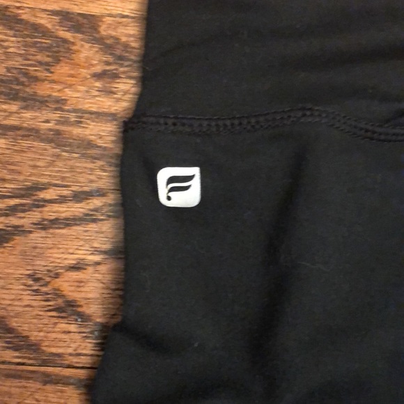 Fabletics capris - Picture 5 of 5